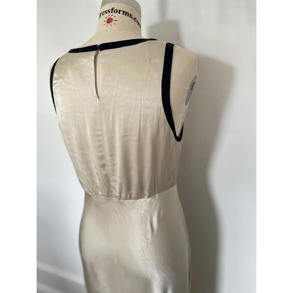 Anthropologie - Elegant Women's Maxi Dress with Cutout Detail, size L - Picture 10 of 13